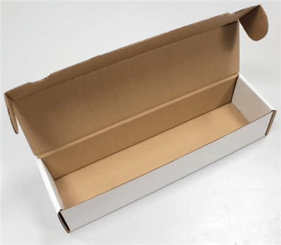 Accessoires Robust carton box for storage of just over 1000 Magic cards. Made for sports and trading cards, and have also long been very popular with collectors and dealers of Magic The Gathering.Dimensions: L 38 cm x W x 10 cm H x 7.5 cm