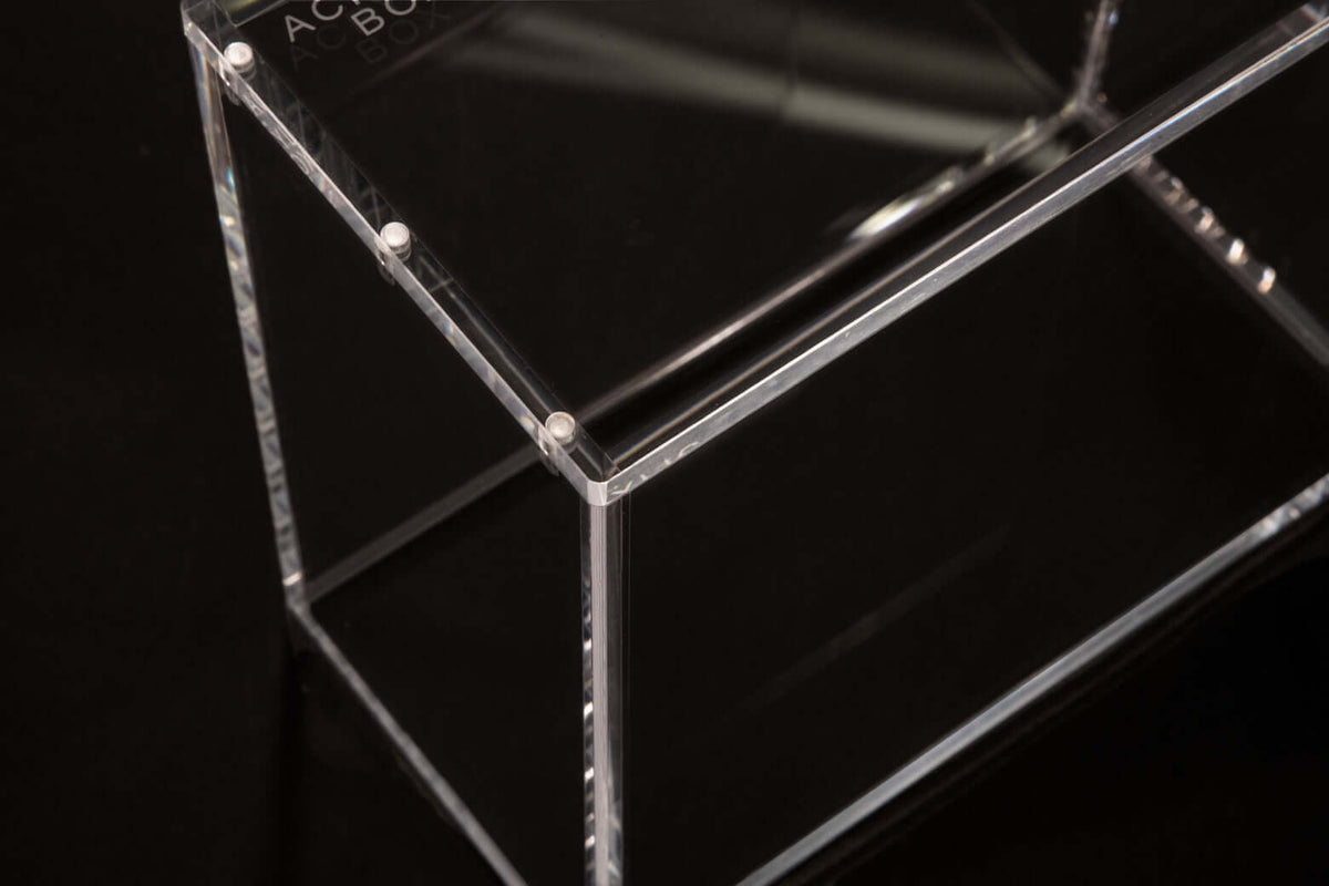Accessoires De reguliere markt bevat 5MM en 8MM acryl producten.De acryldoos is de eerste die de dikte verandert in 6MM. Dit kleine detail opende de mogelijkheid voor ons om de sterke N52-magneten bovenop te plaatsen zonder de behuizing te kraken. Door ge