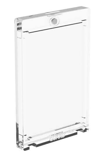 Accessoires Many just call them cards; we call them treasures! A superb level of protection for your most beloved and valuable cards. Available in different sizes, for all kind of collectible cards, our Magnetic Card Case with recessed corners and UV prot