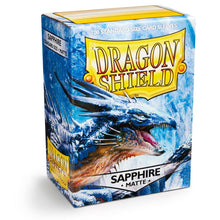 Accessoires Standard-size Dragon Shield Matte sleeves (63x88mm) met origineel draken artwork. Deze sleeves zijn PVC-vrij en geschikt voor kaartspellen zoals Magic: The Gathering, Pokémon TCG en andere kaartspellen. Een box bevat 100 sleeves en is voorzien