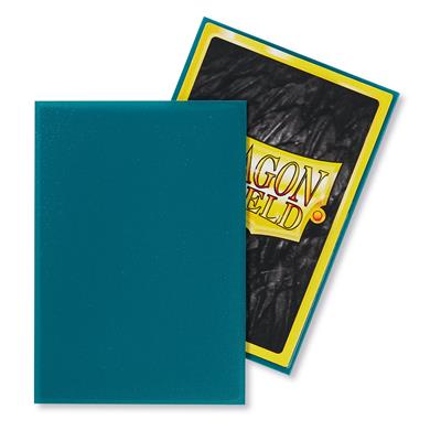 Accessoires Dragon Shield Matte Japanese Sleeves (59x86mm). Deze Sleeves zijn PVC vrij en geschikt voor kaartspellen, zoals: Yu-Gi-Oh!™ & Naruto™. Een box bevat 60 Sleeves en is voorzien van een printed label om je favoriete deck te labelen. Kleur Sleeves