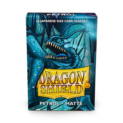Accessoires Dragon Shield Matte Japanese Sleeves (59x86mm). Deze Sleeves zijn PVC vrij en geschikt voor kaartspellen, zoals: Yu-Gi-Oh!™ & Naruto™. Een box bevat 60 Sleeves en is voorzien van een printed label om je favoriete deck te labelen. Kleur Sleeves