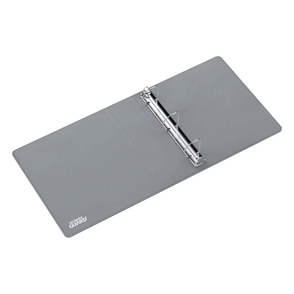 Accessoires Premium 3-ring card album with XenoSkin cover and reinforced 70 mm D-rings for standard-sized 18-pocket-pages. Designed with a clear indexing slot on the spine for easy organization (label included).- ID-Label on spine- Resistant XenoSkin mate