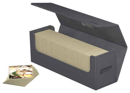 Accessoires Our Arkhive 400+ deck case has proven an excellent choice for storing and carrying large numbers of cards and/or multiple cases. Pair it with our Boulders and Deck Cases; store more than 175 Toploaders; or give your cube the home it deserves.S
