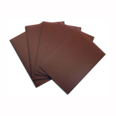 Accessoires Standard-size Dragon Shield sleeves (63x88mm) met origineel draken artwork. Deze sleeves zijn PVC-vrij en geschikt voor kaartspellen zoals Magic: The Gathering, Pokémon TCG en Lord of the Rings TCG.Een box bevat 100 sleeves en is voorzien van