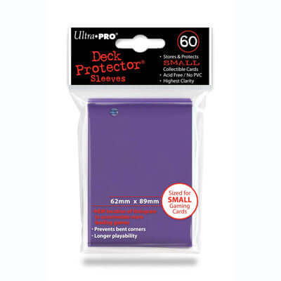 Accessoires Paarse Deck Protectors voor smalle kaarten (62x89 mm). Een pakje bevat 60 deck protectors.