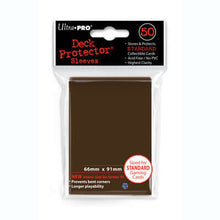Accessoires Bruine Deck Protectors voor standaard kaarten (66x91 mm). Een pakje bevat 50 deck protectors.