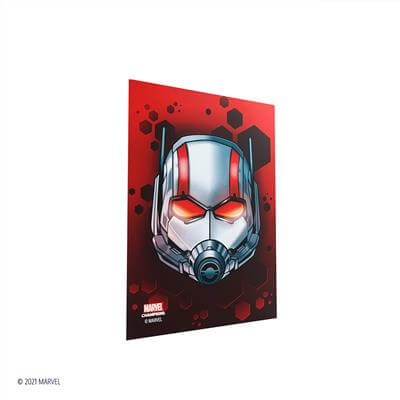 Accessoires SLEEVES Marvel Champions met Ant-Man. Een pakje bevat 50+1 sleeves. Afmetingen zijn 66 x 91 mm.