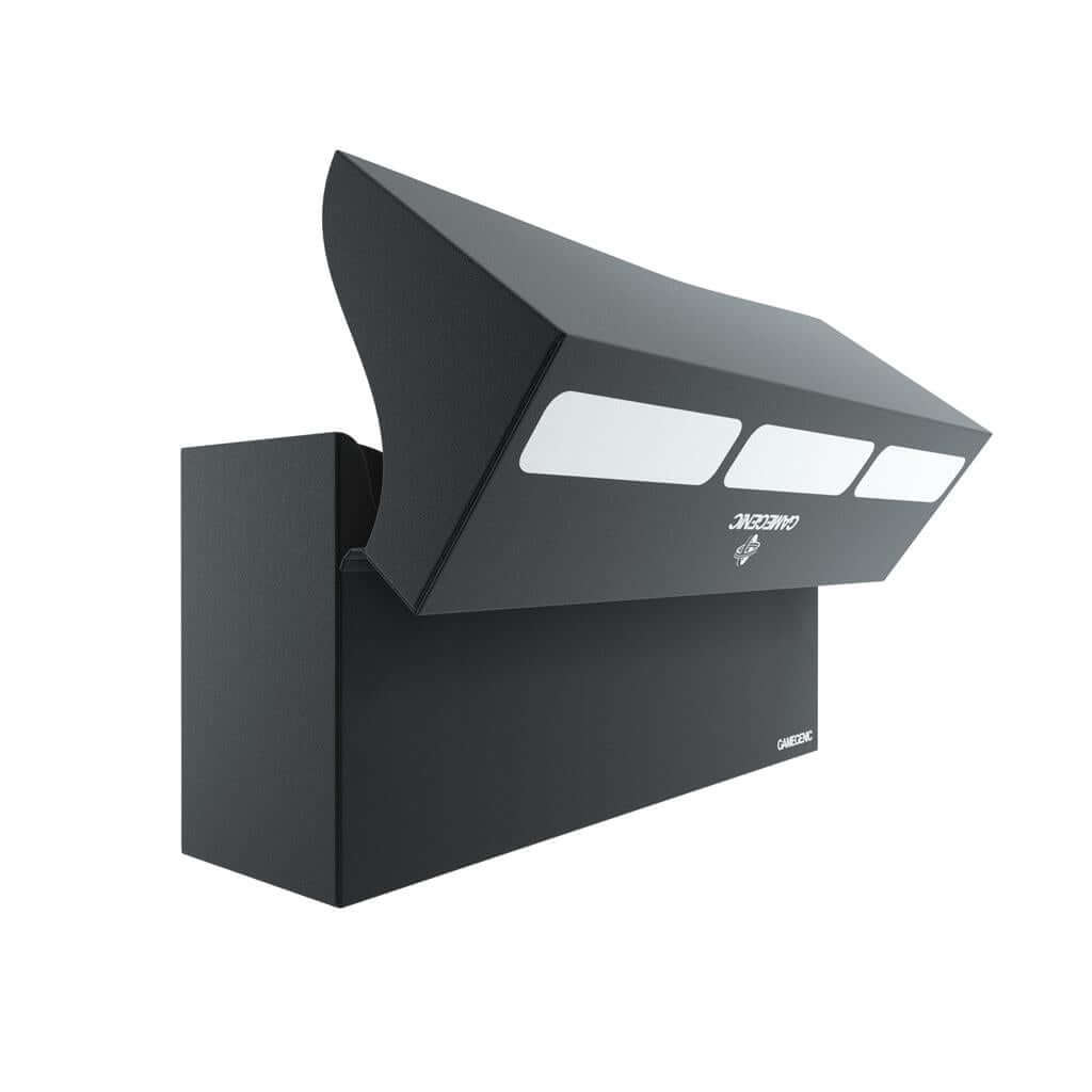 Accessoires Opbergbox die geschikt is voor drie complete kaartendecks of tot maximaal 240 kaarten met dubbele sleeves.