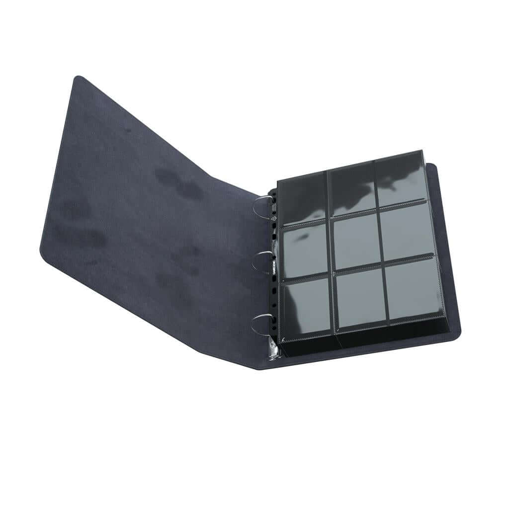 Accessoires Zwarte ringbandmap met 3 sterke ringen voor zowel 18-pocket als 9-pocket pagina's.