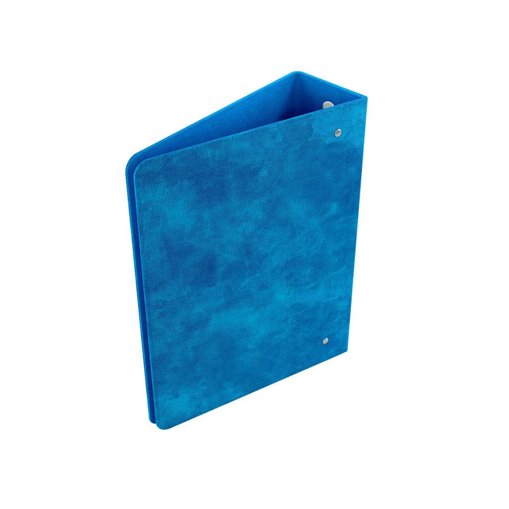 Accessoires Blauwe ringbandmap met 3 sterke ringen voor zowel 18-pocket als 9-pocket pagina's.