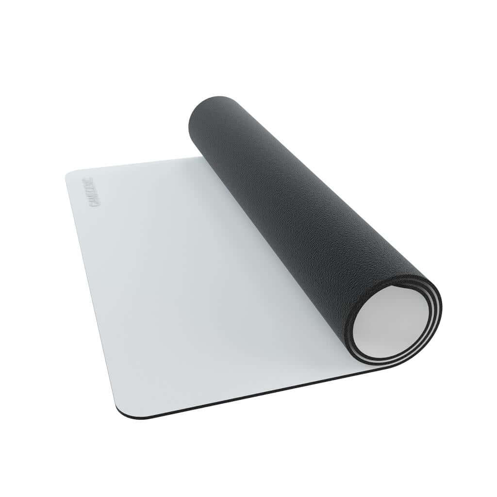 Accessoires Witte premium speelmat van 2 mm dikte met een anti-slip achterzijde.